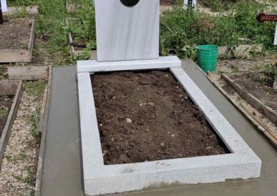 Паментник мрамор